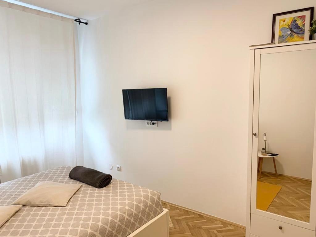 Apartment Plus Zagreb Bagian luar foto